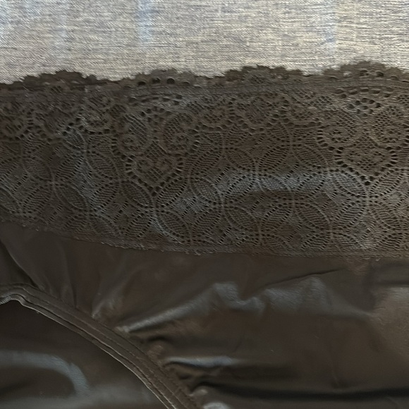 NWT Bali Hi-Cut Women’s Size L/7 Underwear - Picture 3 of 4